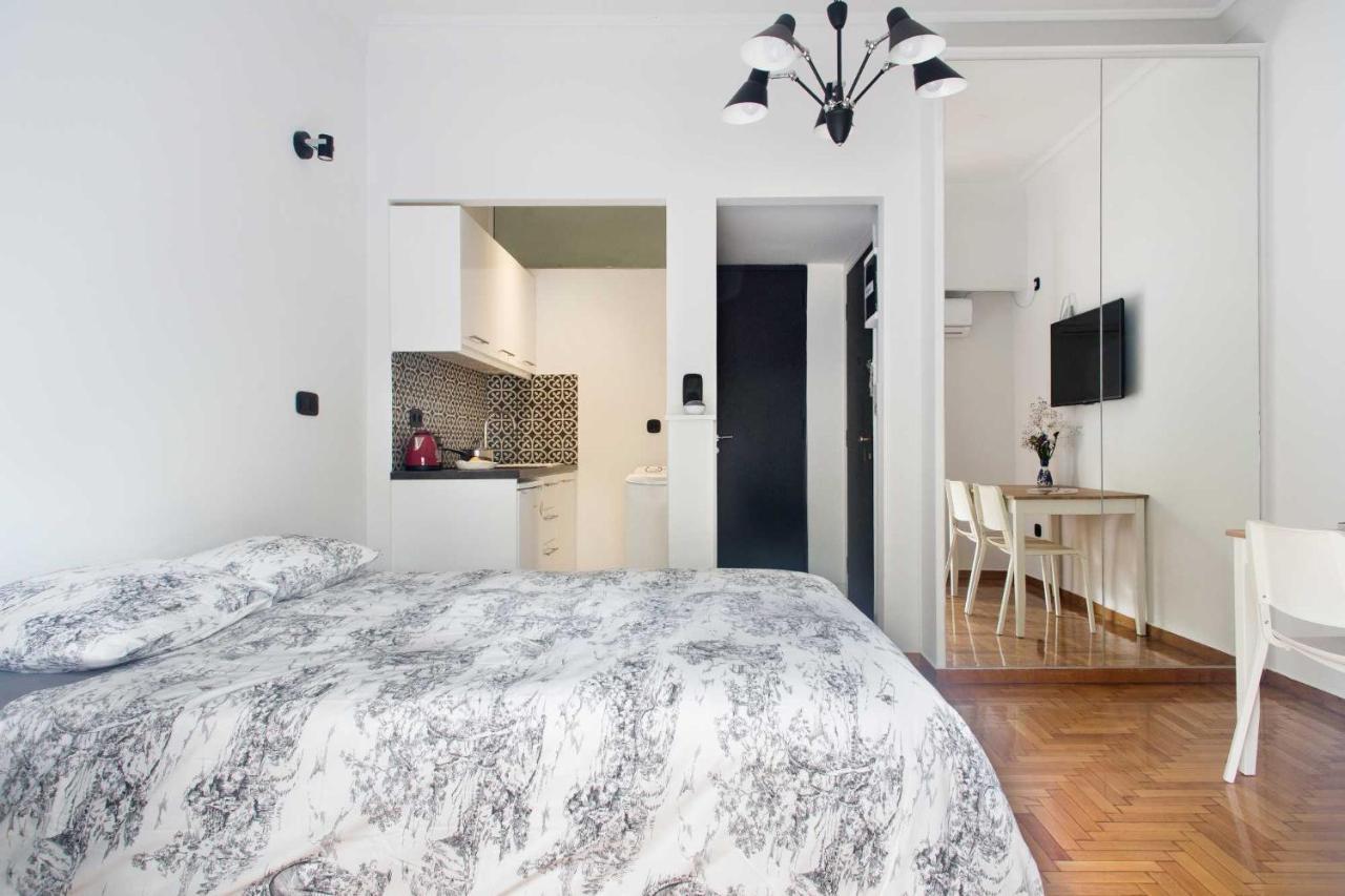 Newly Renovated Studio Downtown Athens! ภายนอก รูปภาพ